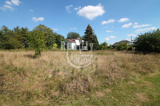 Exkluzivně nabízíme k prodeji rodinný dům s pozemkem 2413 m2 na okraji Jihlavy - Henčov - Fotka 1
