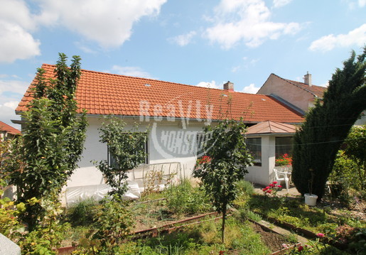 Prodej rodinného domu s vedlejší stavbou (2x 2+1) a zahradou v Polné  - Fotka 2