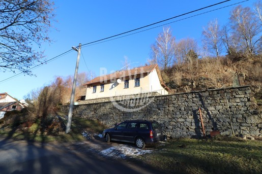 Exkluzivní prodej samostatného rodinného domu v Lukách nad Jihlavou - Fotka 1