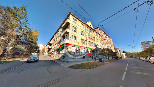 Nabízíme k prodeji kompletně zrekonstruovaný zděný byt 3+kk, Havlíčkova ulice, Jihlava - Fotka 1
