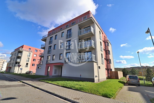 Pronájem prostorného bytu 2+kk s prostornou lodžií v Jihlavě, Hruškové Dvory - Fotka 14