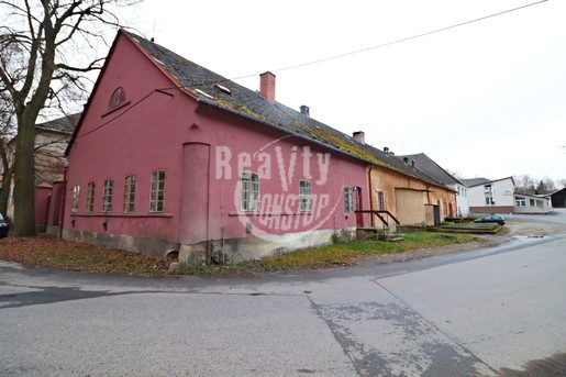 Prodej komerčního objektu a rodinného domu v Brtnici nedaleko krajského města Jihlavy. - Fotka 1