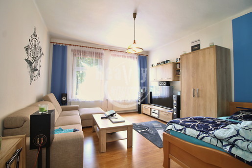 Nabízíme k prodeji zděný byt 2+kk v Jihlavě v ulici Jiřího z Poděbrad - Fotka 3
