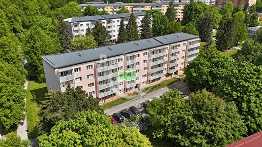 Prodej bytu 3+1 s balkónem, Jihlava, ulice U Hřbitova - Fotka 2