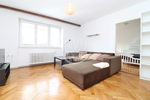 Zděný byt 2+1 po částečné rekonstrukci nedaleko centra Jihlavy, Hamerníkova ulice. - Fotka 1