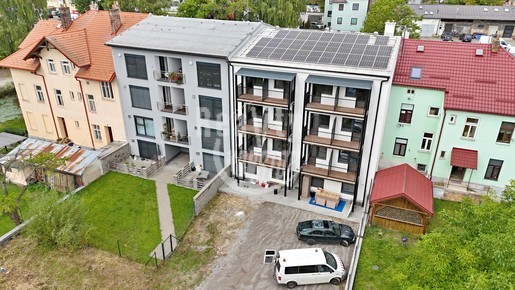 Prodej novostavby celého bytového domu s osmi jednotkami v ulici U Hlavního nádraží v Jihlavě - Fotka 1