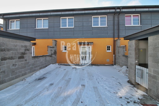 Nabízíme k pronájmu řadový rodinný dům 5+KK v Jihlavě, ulice Stará cesta. - Fotka 1