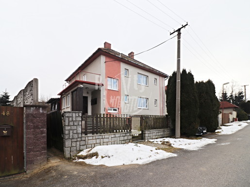 Exkluzivní prodej rodinného domu se zahradou, garáží a hospodářskou bodovou v obci Suchá - Fotka 30