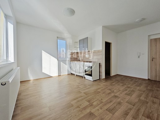 Pronájem novostavby zděného bytu 1+kk, Letní ulice, Jihlava - Fotka 1