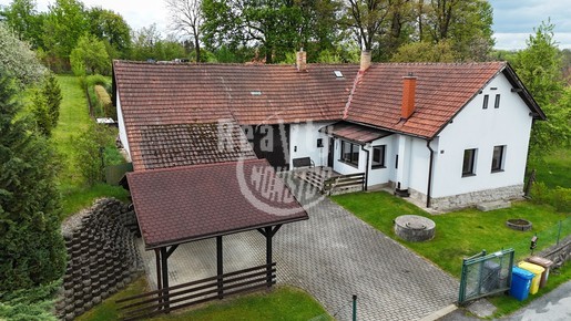 Prodej rodinného domu / chalupy s kouzelnou zahradou – Krasoňov u Humpolce - Fotka 1