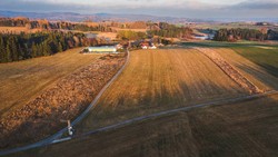 Prodej stavebního a navazujícího zemědělského pozemku v k.ú. Těšenov