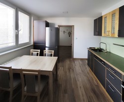 Nabízíme k pronájmu zrekonstruovaný byt 3+1 ve vyhledávané lokalitě Jihlavy, Demlova ul.
