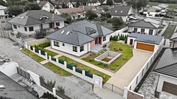 Prodej nové vysoce nadstandardní vily o dispozici 7+1 s dvojgaráží, exkluzivní čtvrť města Mělník