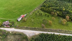 Exkluzivně nabízíme k prodeji 2 sousedící pozemky určené pro výstavbu rodinných domů v obci Jamné