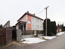 Exkluzivní prodej rodinného domu se zahradou, garáží a hospodářskou bodovou v obci Suchá