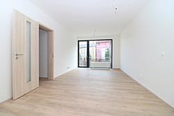 Nabízíme pronájem zánovního zděného bytu 2+kk s balkónem a parkovacím stáním u centra Jihlavy