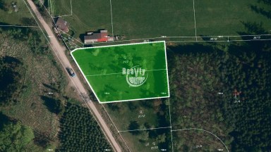 Exkluzivně nabízíme k prodeji 2 sousedící pozemky určené pro výstavbu rodinných domů v obci Jamné