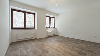 Pronájem zděného velkometrážního bytu v krásném přírodním prostředí na okraji Jihlavy