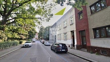 Prodej výjimečného rodinného domu se zahrádkou o 4 podlažích v Jihlavě, Štefánikovo náměstí