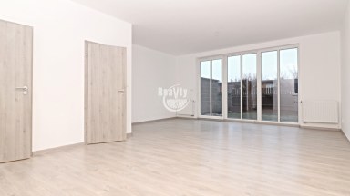 Nabízíme k prodeji řadový rodinný dům 4+kk v Jindřichově Hradci (Otín)