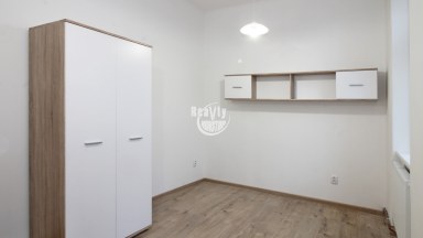 Nabízíme k prodeji kompletně zrekonstruovaný byt 2+1 v ulici Palackého v Jihlavě.