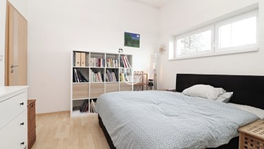 Prodej moderního řadového domu s terasou a zahradou – Jihlava, ul. Na Dolech