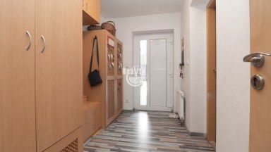 Prodej moderního řadového domu s terasou a zahradou – Jihlava, ul. Na Dolech