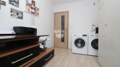 Prodej moderního řadového domu s terasou a zahradou – Jihlava, ul. Na Dolech