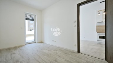 Nabízíme pronájem novostavby zděného bytu 2+kk s nadstandardní terasou v Jihlavě