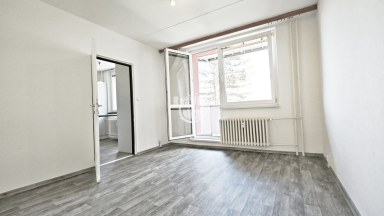 Nabízíme k pronájmu kompletně zrekonstruovaný byt 3+1 v ulici Telečská v Jihlavě