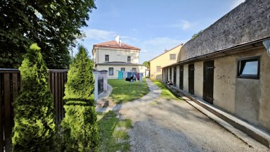 Pronájem prostorného bytu 1+1 s parkovacím místem v Jihlavě, Březinovy sady.