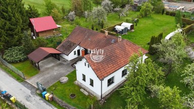 Prodej rodinného domu / chalupy s kouzelnou zahradou – Krasoňov u Humpolce