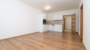 Nabízíme pronájem zánovního zděného bytu 2+kk s balkónem a garážovým stáním, Lužická, Jihlava