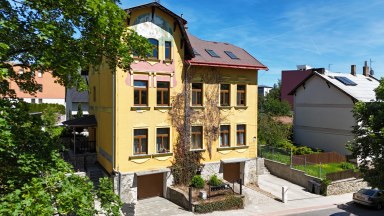 Pronájem nadstandardní bytové jednotky 2+kk s parkováním, Jiřího z Poděbrad, Jihalva