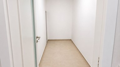 Nabízíme pronájem zánovního zděného bytu 1+kk u centra krajského města Jihlavy
