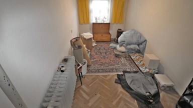 Prodej rodinného domu se dvěma garážemi a zahradou v Třešti