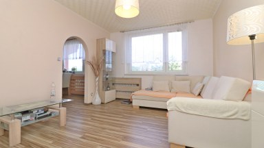 Světlý byt 3+1 po kompletní rekonstrukci s vlastní kotelnou a minimálními náklady – Polní, Jihlav