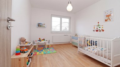 Prodej prostorného řadového rodinného domu 5+kk se zahrádkou a parkováním – Jihlava, Stará cesta