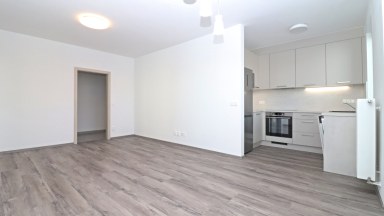Nabízíme pronájem zánovního zděného bytu 2+kk s lodžií, Hruškové Dvory, Jihlava