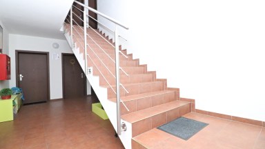 Zděný byt 3+KK s balkónem a parkovacím místem, Planá nad Lužnicí, Strkov