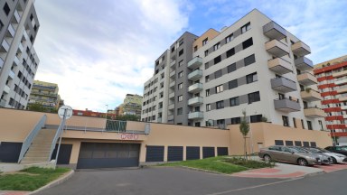 Nabízíme pronájem novostavby zděného bytu 2+kk s lodžií a parkovacím stáním, Hlubočepy