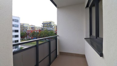 Nabízíme pronájem novostavby zděného bytu 2+kk s lodžií a parkovacím stáním, Hlubočepy