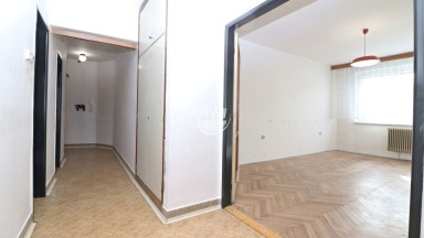 Prostorný zděný byt 3+1 s lodžií, Jihlava - Ulice Erbenova.